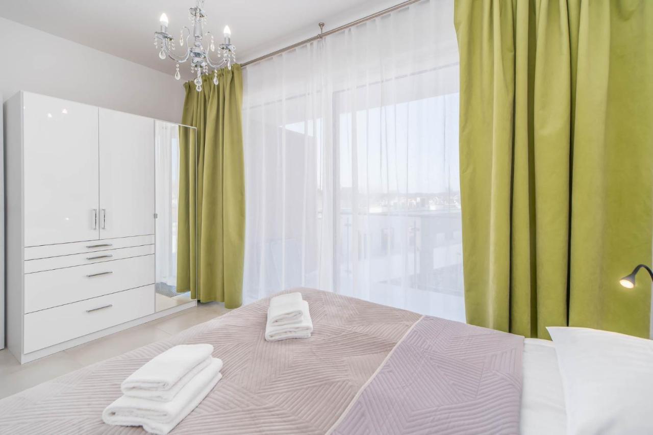 Apartment Flamingo 41 By Noclegi Renters Miedzyzdroje Exterior foto